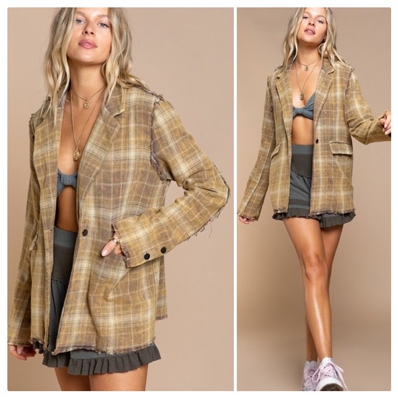 **ON BACK ORDER UNTIL FURTHER NOTICE** POL Grunge Meets Retro Plaid Jacket - Picture 11 of 17